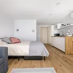 Nauji Apartamentai Su Terasa Tik 300 Metru Iki Juros Palangos Centre Smilciu Gatveje * Palanga