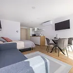 Nauji Apartamentai Su Terasa Tik 300 Metru Iki Juros Palangos Centre Smilciu Gatveje Apartment *