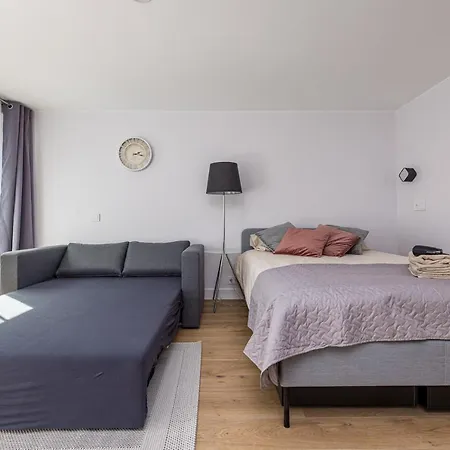 Nauji Apartamentai Su Terasa Tik 300 Metru Iki Juros Palangos Centre Smilciu Gatveje شقة
