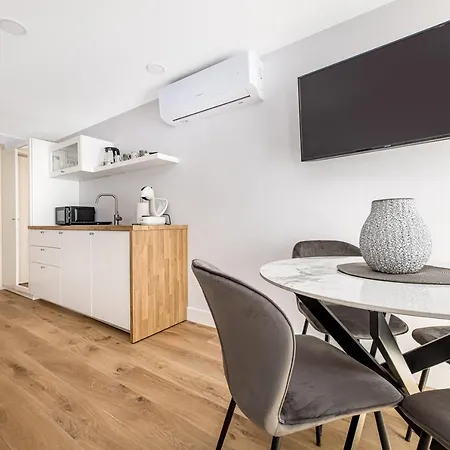 شقة Nauji Apartamentai Su Terasa Tik 300 Metru Iki Juros Palangos Centre Smilciu Gatveje بالانغا