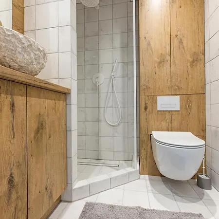 Nauji Apartamentai Su Terasa Tik 300 Metru Iki Juros Palangos Centre Smilciu Gatveje * 帕兰加