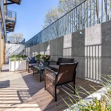 Nauji Apartamentai Su Terasa Tik 300 Metru Iki Juros Palangos Centre Smilciu Gatveje Apartamento Palanga