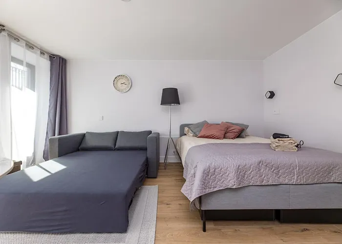 Nauji Apartamentai Su Terasa Tik 300 Metru Iki Juros Palangos Centre Smilciu Gatveje アパート